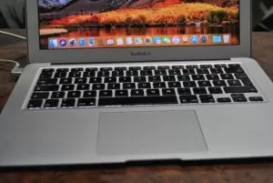servis apple